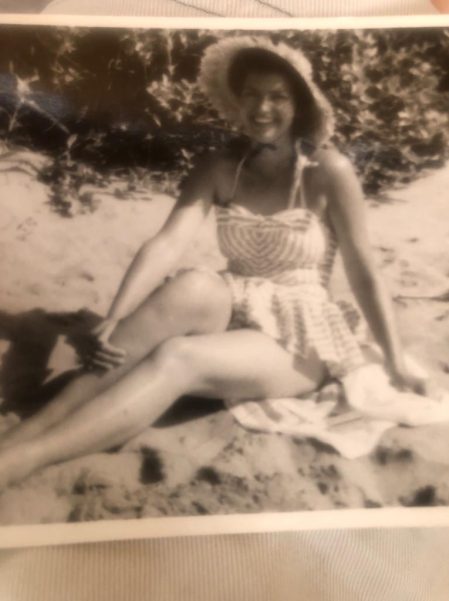 Joy – Sandy se half sister Joy - Sandy se half sister